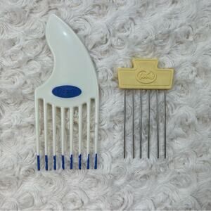 2 vintage Goody hair picks 1970's